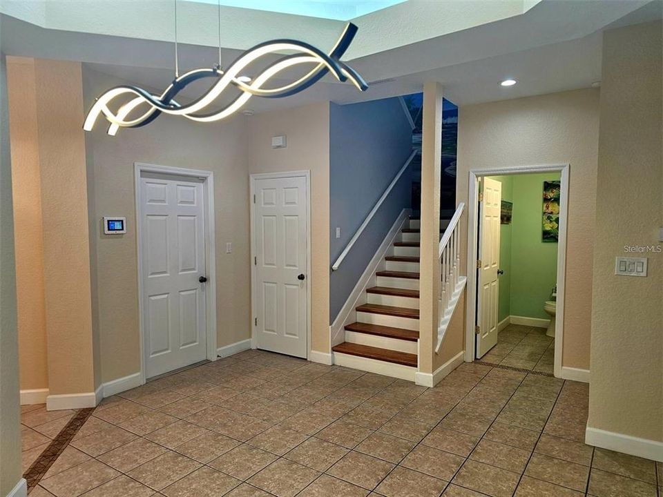 En Venta: $595,000 (3 camas, 2 baños, 2332 Pies cuadrados)