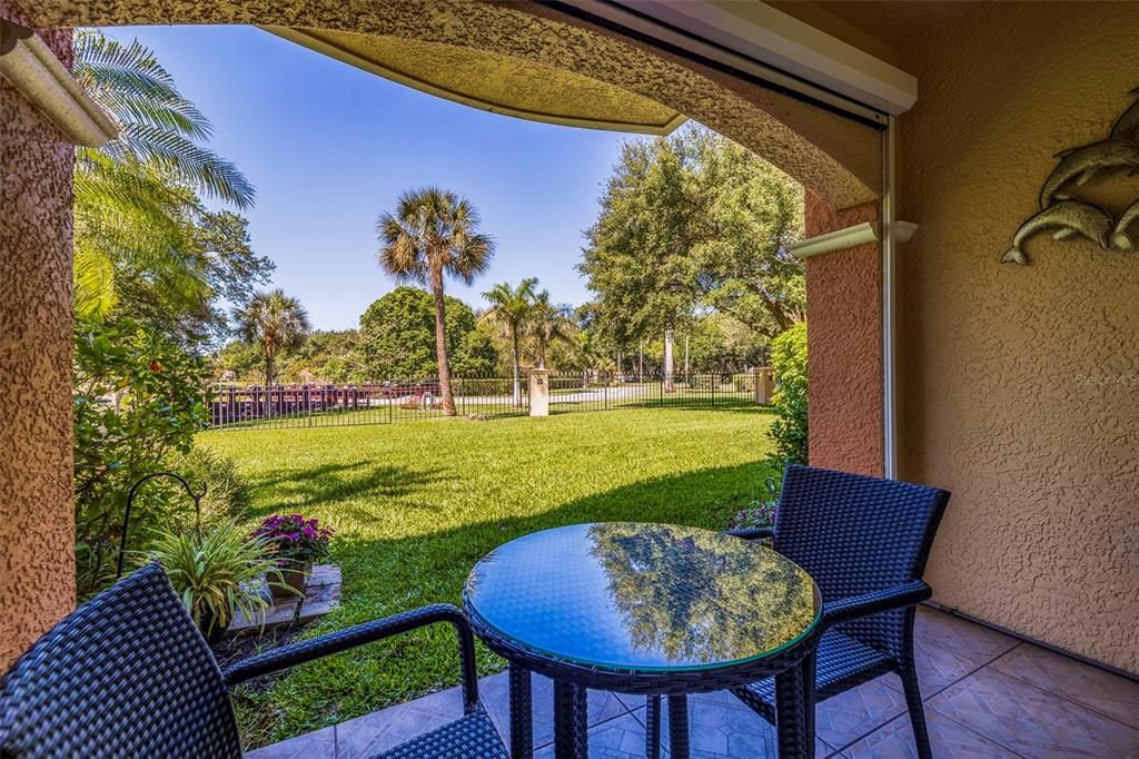 En Venta: $595,000 (3 camas, 2 baños, 2332 Pies cuadrados)