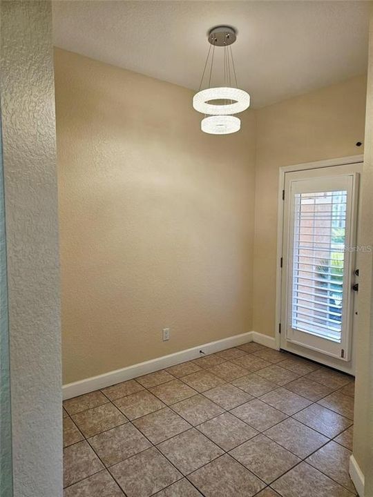 En Venta: $595,000 (3 camas, 2 baños, 2332 Pies cuadrados)