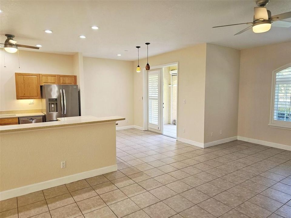 En Venta: $595,000 (3 camas, 2 baños, 2332 Pies cuadrados)