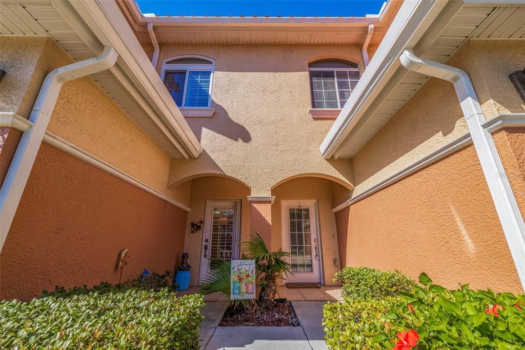 En Venta: $595,000 (3 camas, 2 baños, 2332 Pies cuadrados)