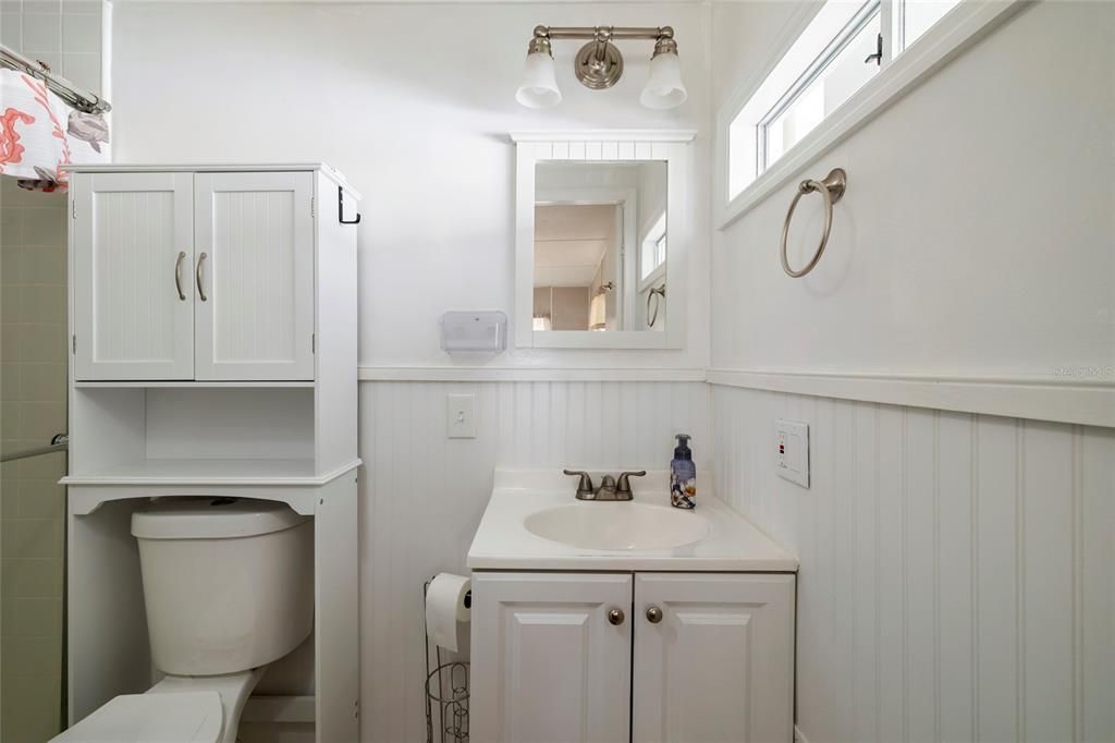 For Sale: $150,000 (2 beds, 2 baths, 960 Square Feet)