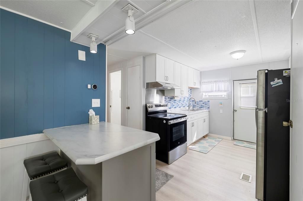 For Sale: $150,000 (2 beds, 2 baths, 960 Square Feet)