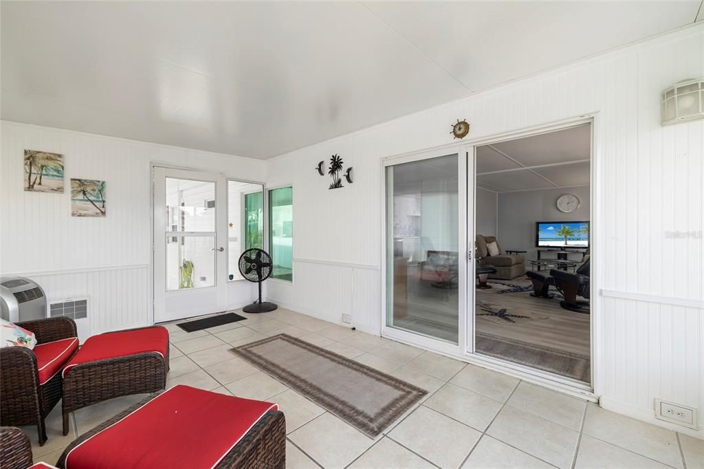 For Sale: $150,000 (2 beds, 2 baths, 960 Square Feet)