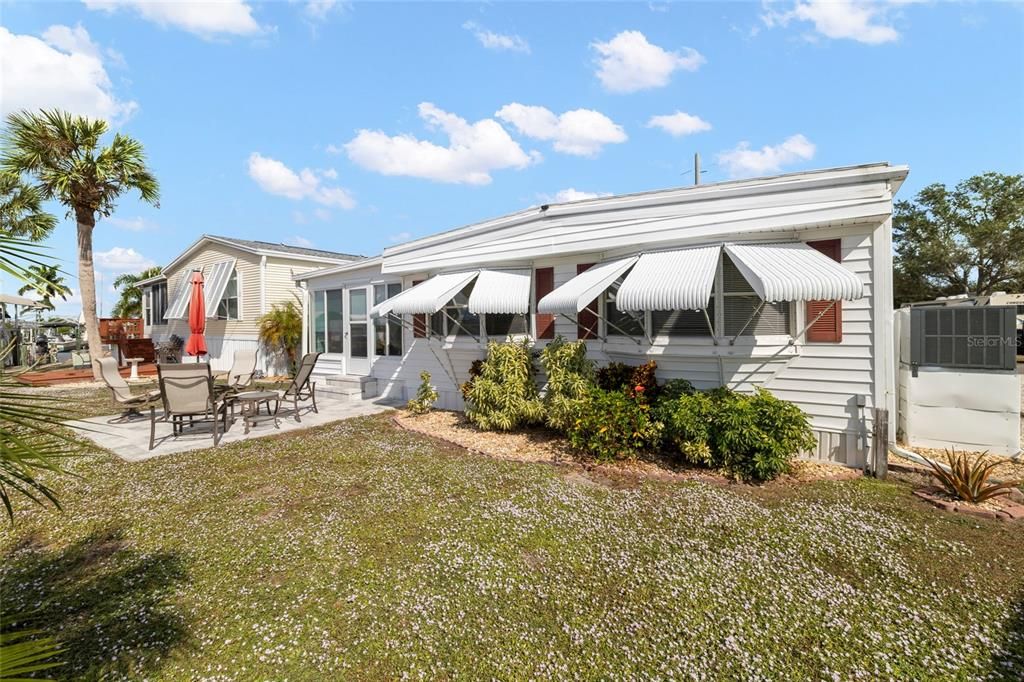 For Sale: $150,000 (2 beds, 2 baths, 960 Square Feet)