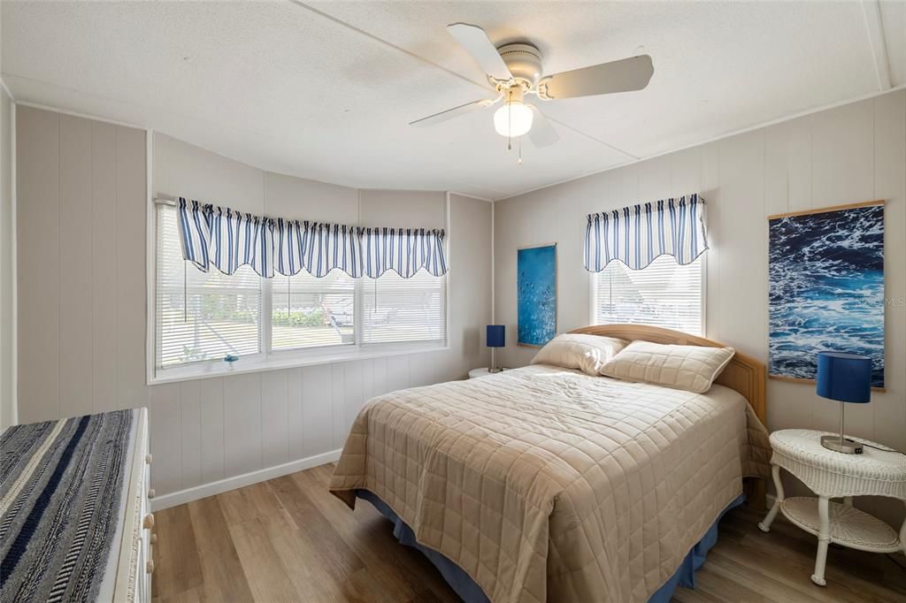 For Sale: $150,000 (2 beds, 2 baths, 960 Square Feet)