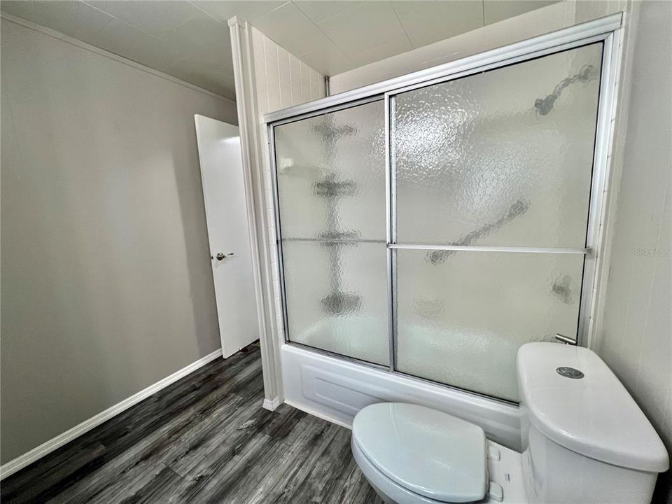 For Sale: $159,900 (2 beds, 2 baths, 1104 Square Feet)