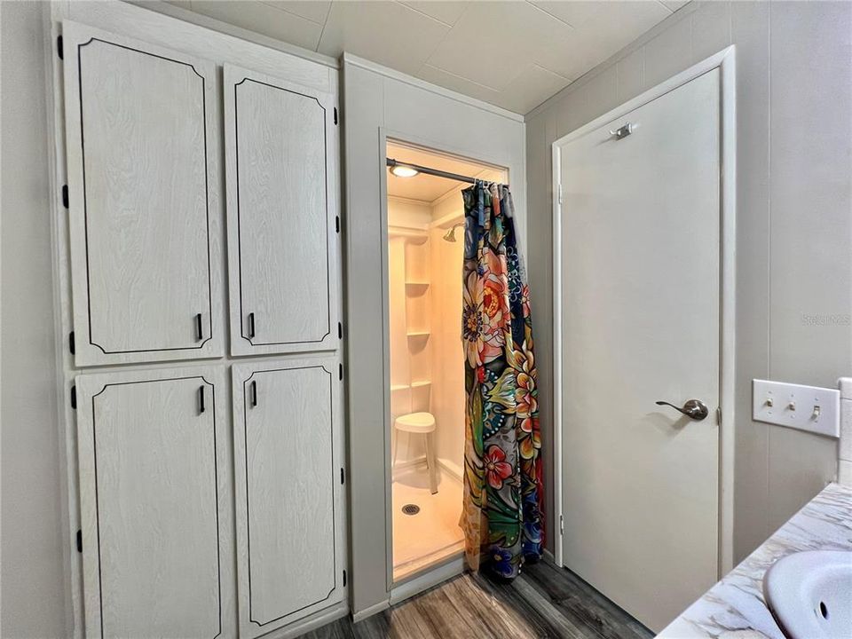 For Sale: $159,900 (2 beds, 2 baths, 1104 Square Feet)