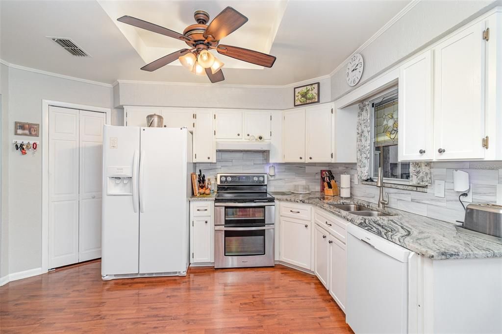 En Venta: $258,500 (3 camas, 2 baños, 1524 Pies cuadrados)