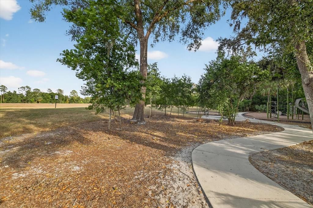 En Venta: $380,000 (4 camas, 2 baños, 1870 Pies cuadrados)