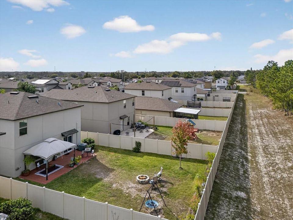 En Venta: $380,000 (4 camas, 2 baños, 1870 Pies cuadrados)