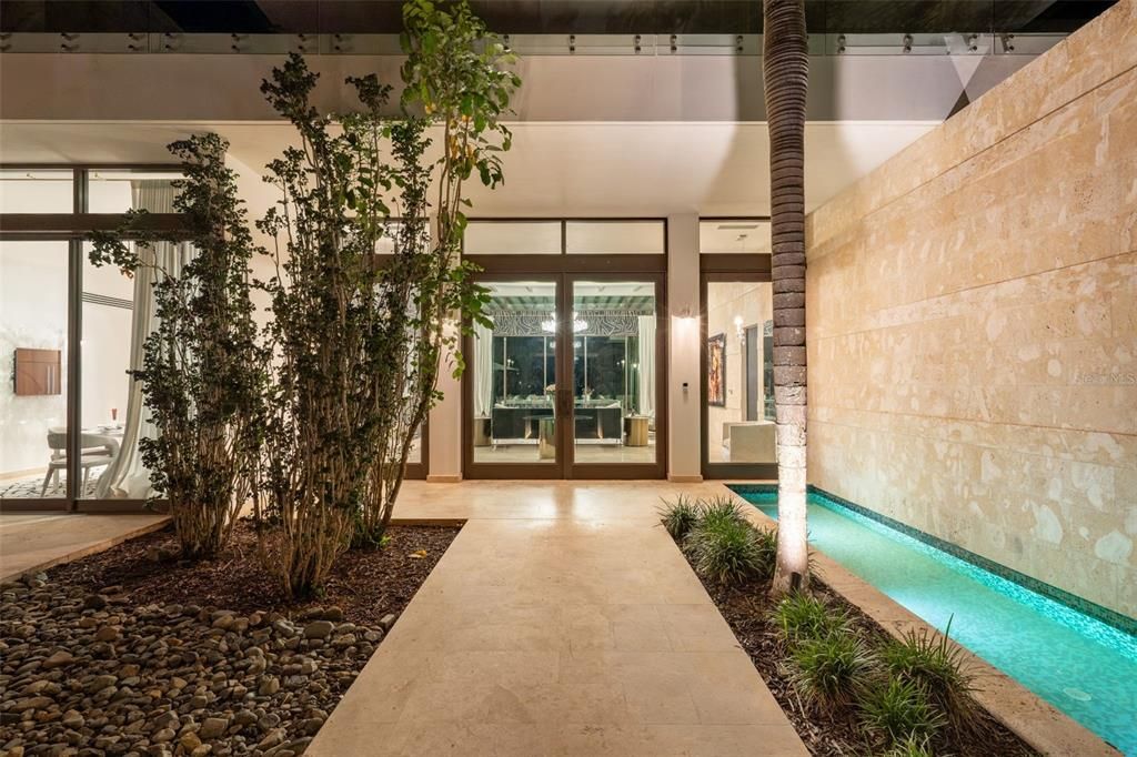 待售: $43,000,000 (7 贝兹, 7 浴室, 10701 平方英尺)