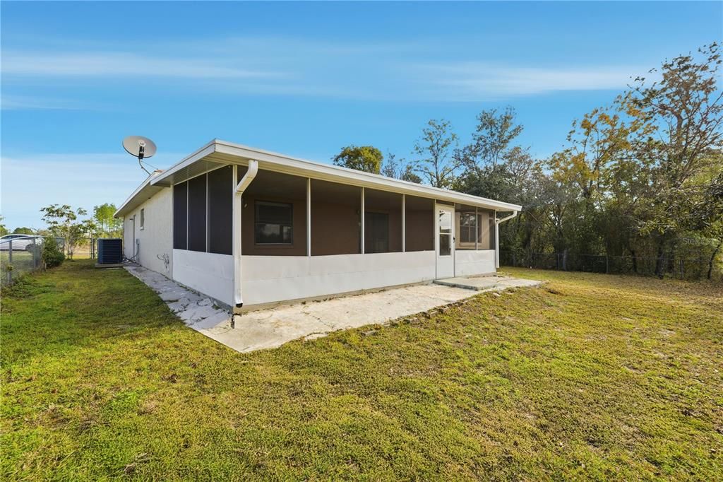 待售: $199,999 (3 贝兹, 2 浴室, 1586 平方英尺)