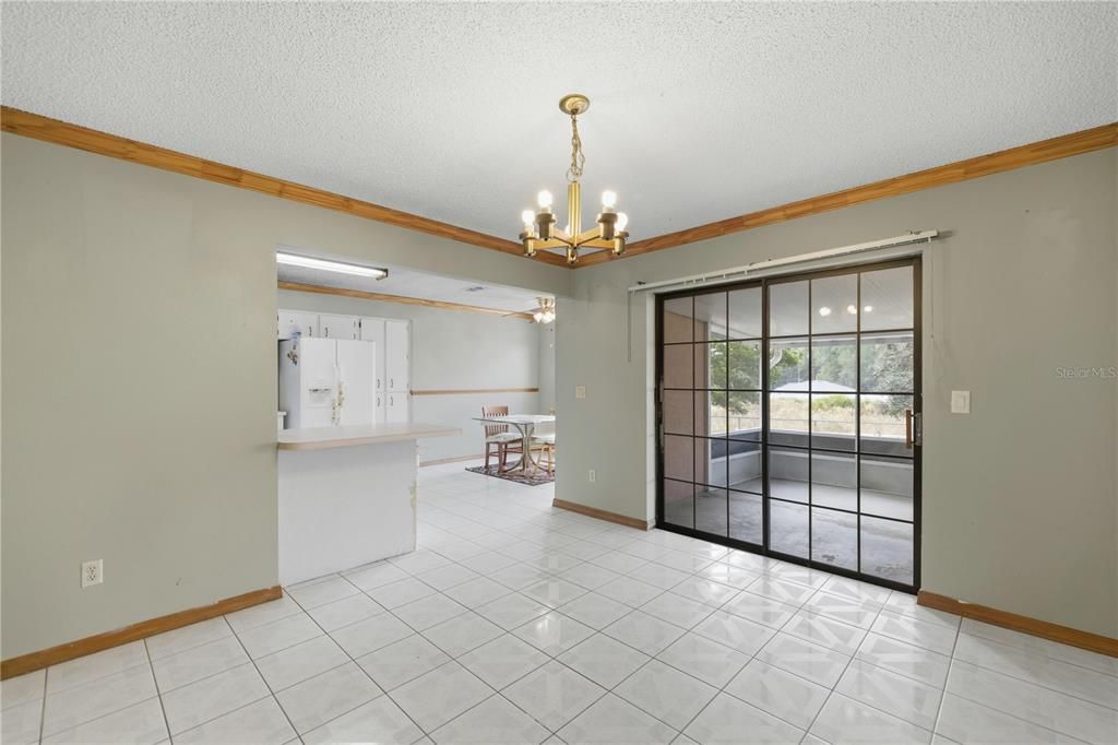 待售: $199,999 (3 贝兹, 2 浴室, 1586 平方英尺)