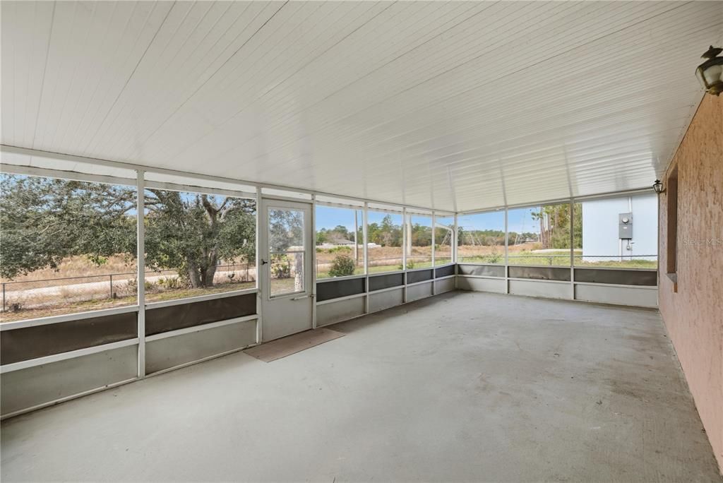 待售: $199,999 (3 贝兹, 2 浴室, 1586 平方英尺)