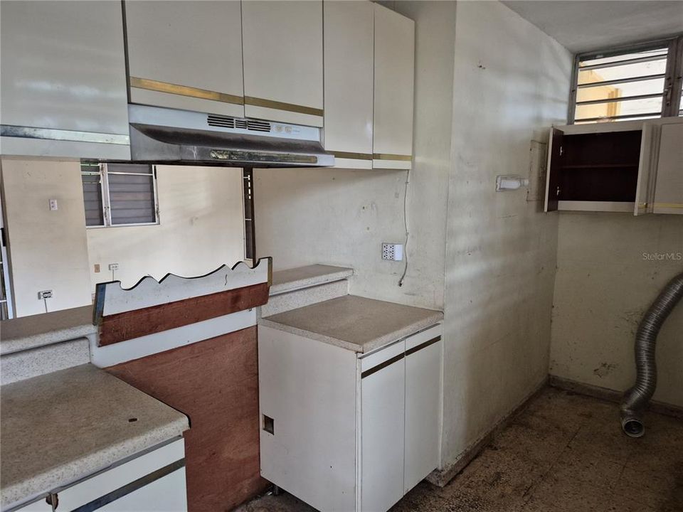 En Venta: $161,000 (4 camas, 2 baños, 1500 Pies cuadrados)