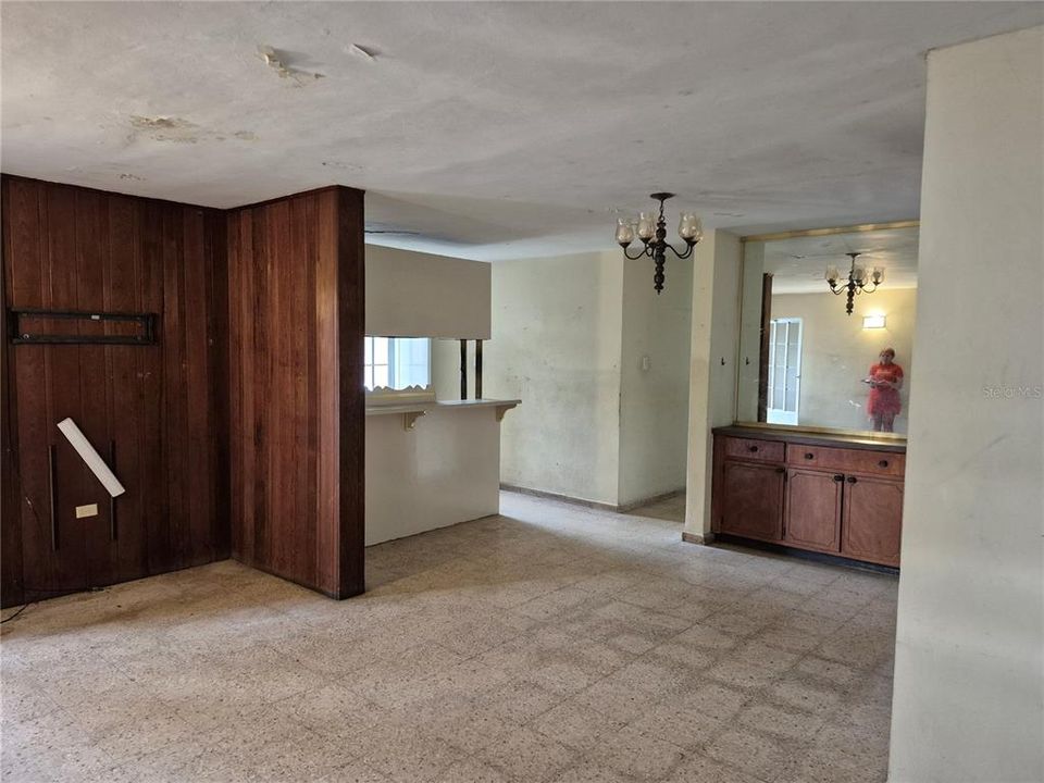 En Venta: $161,000 (4 camas, 2 baños, 1500 Pies cuadrados)