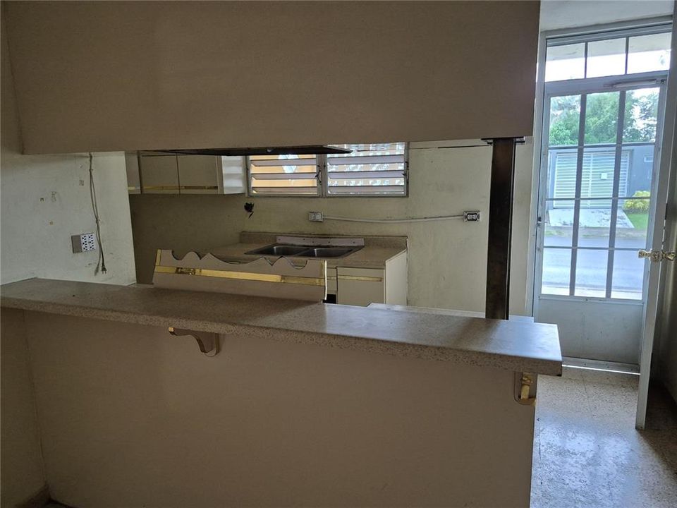 En Venta: $161,000 (4 camas, 2 baños, 1500 Pies cuadrados)