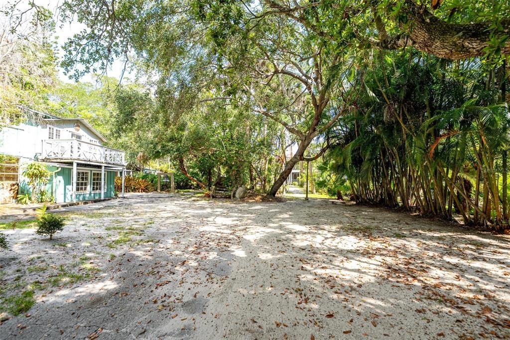 待售: $8,900,000 (13 贝兹, 11 浴室, 10312 平方英尺)