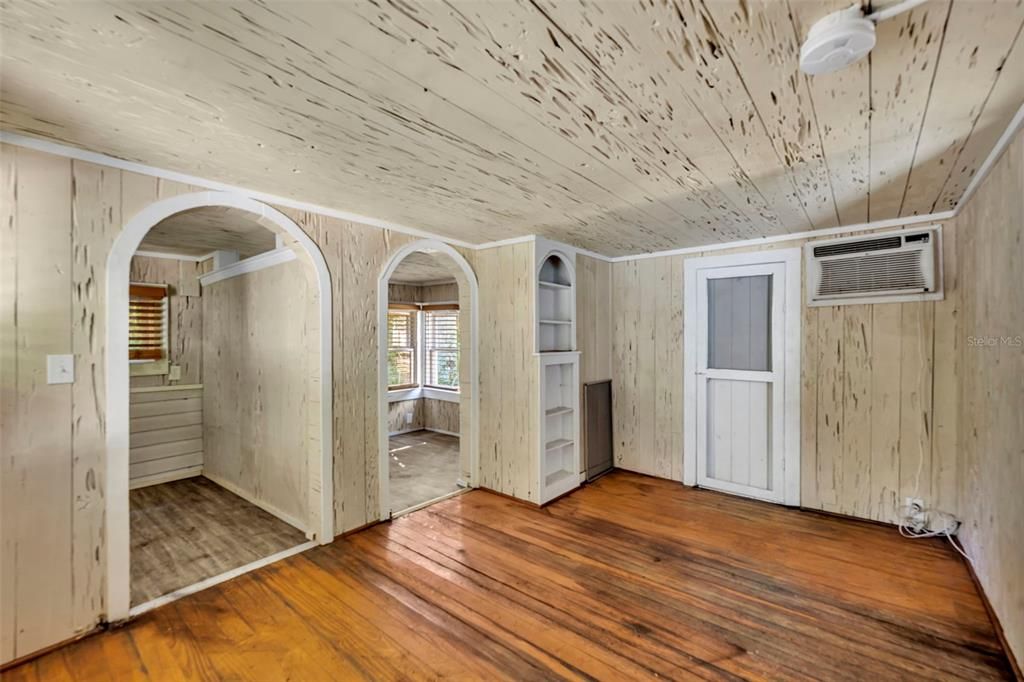 待售: $8,900,000 (13 贝兹, 11 浴室, 10312 平方英尺)