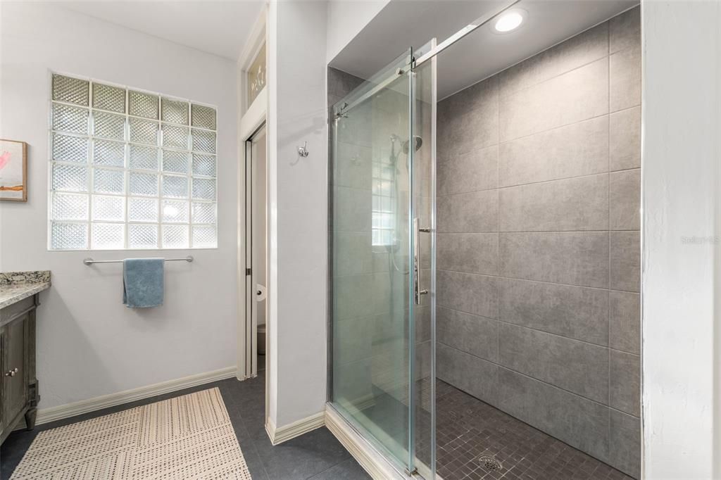 待售: $830,000 (3 贝兹, 3 浴室, 2964 平方英尺)