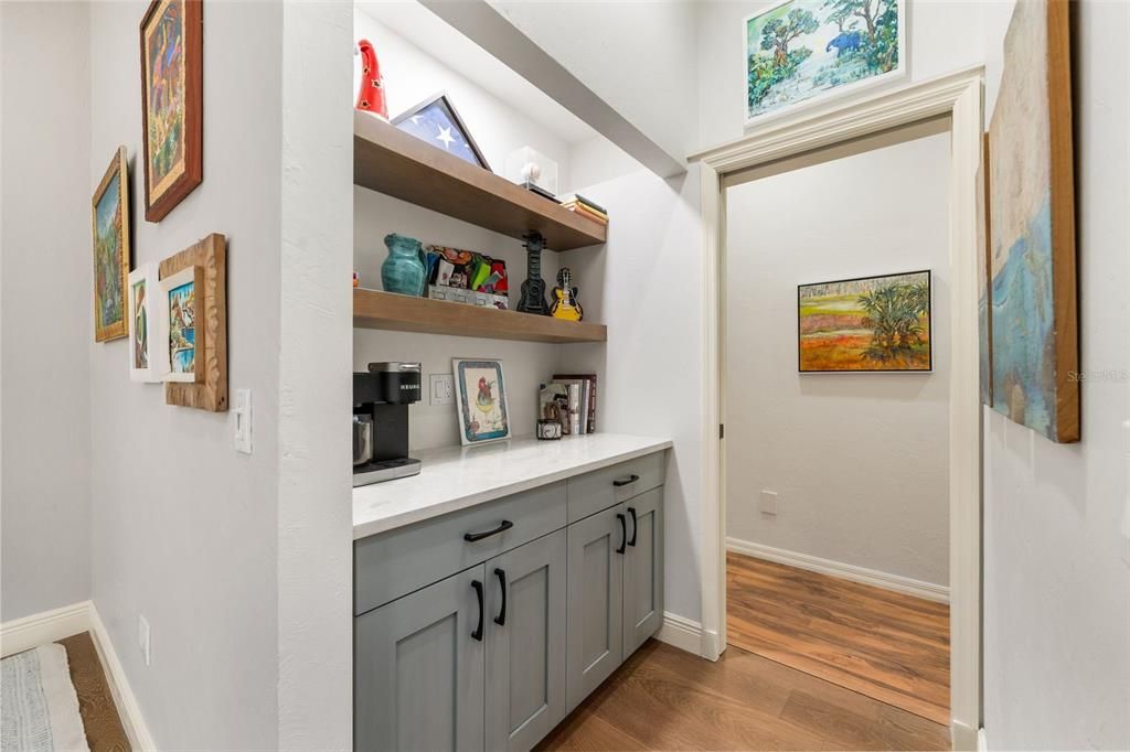 待售: $830,000 (3 贝兹, 3 浴室, 2964 平方英尺)