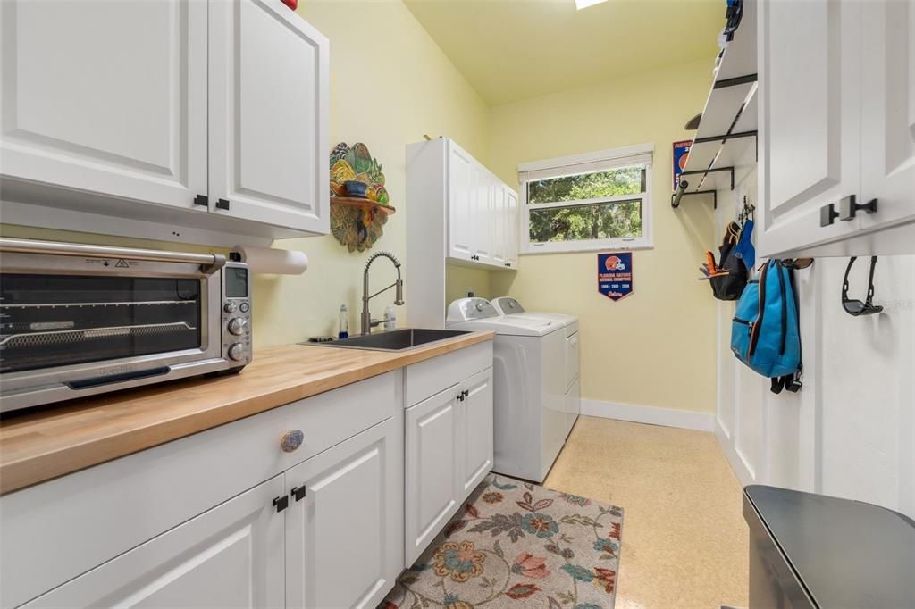 待售: $830,000 (3 贝兹, 3 浴室, 2964 平方英尺)