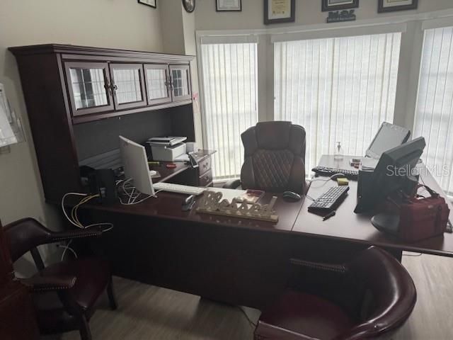 待售: $625,000 (4 贝兹, 2 浴室, 2760 平方英尺)