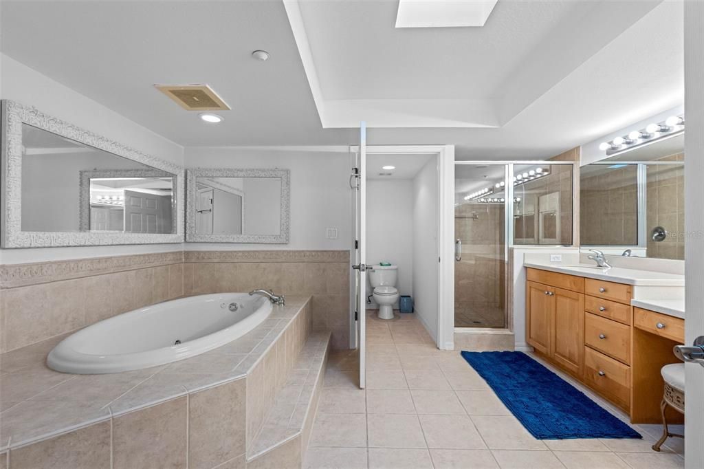 En Venta: $1,750,000 (3 camas, 3 baños, 2275 Pies cuadrados)