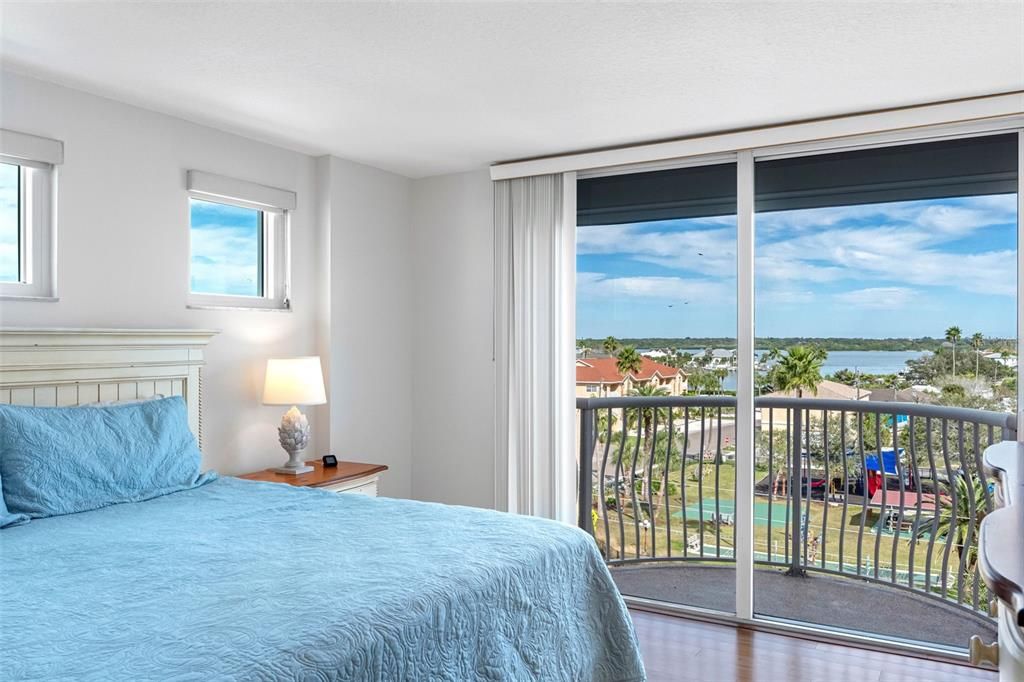 En Venta: $1,750,000 (3 camas, 3 baños, 2275 Pies cuadrados)