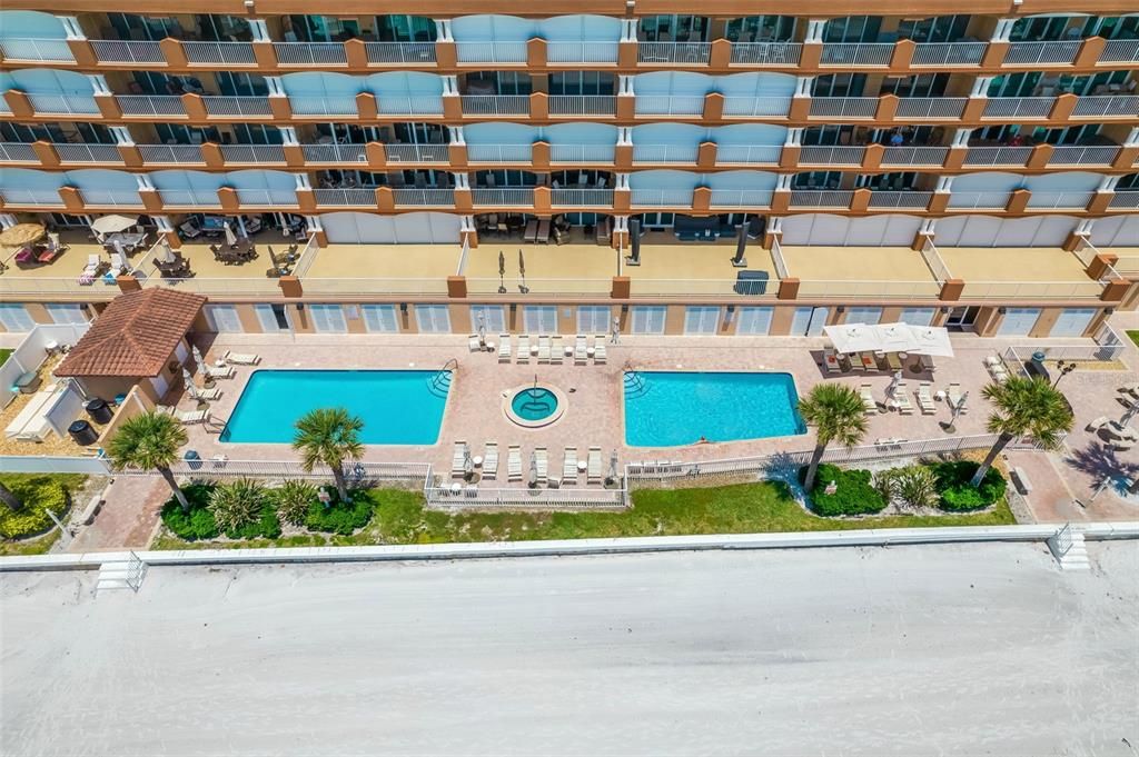 En Venta: $1,750,000 (3 camas, 3 baños, 2275 Pies cuadrados)