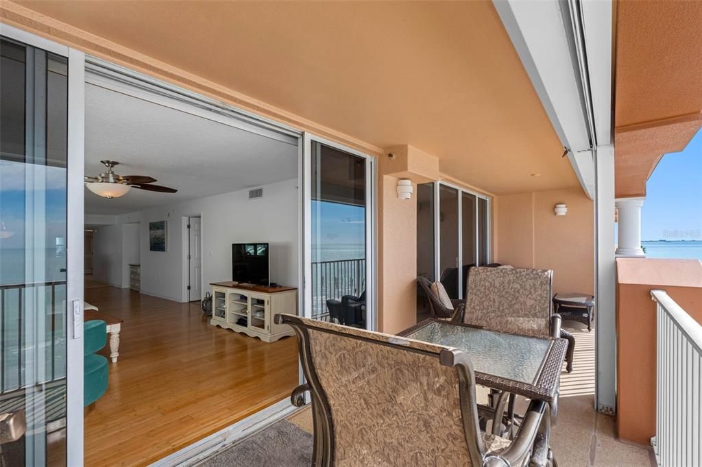 En Venta: $1,750,000 (3 camas, 3 baños, 2275 Pies cuadrados)