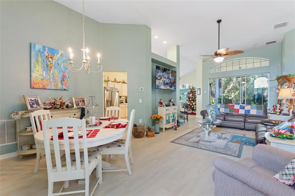 For Sale: $324,000 (3 beds, 2 baths, 1781 Square Feet)