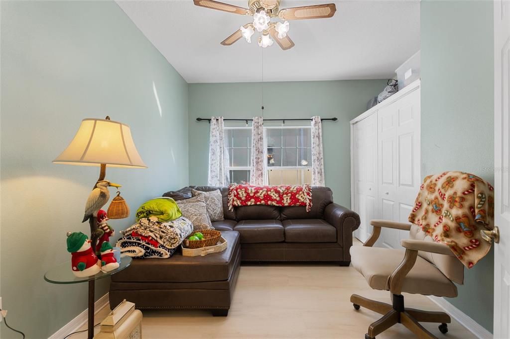 For Sale: $324,000 (3 beds, 2 baths, 1781 Square Feet)