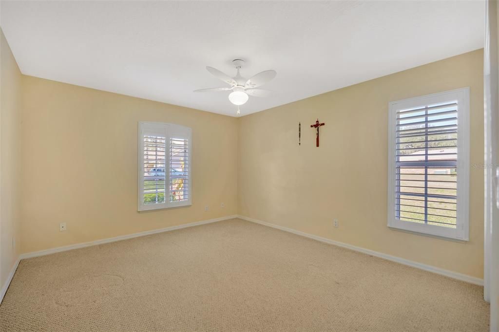 На продажу: $329,000 (2 спален, 2 ванн, 1420 Квадратных фут)