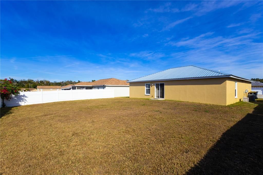 En Venta: $285,000 (3 camas, 2 baños, 1119 Pies cuadrados)