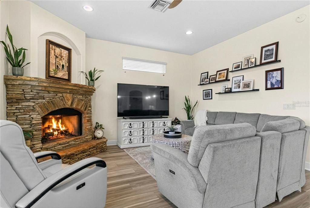 For Sale: $1,100,000 (4 beds, 3 baths, 3368 Square Feet)