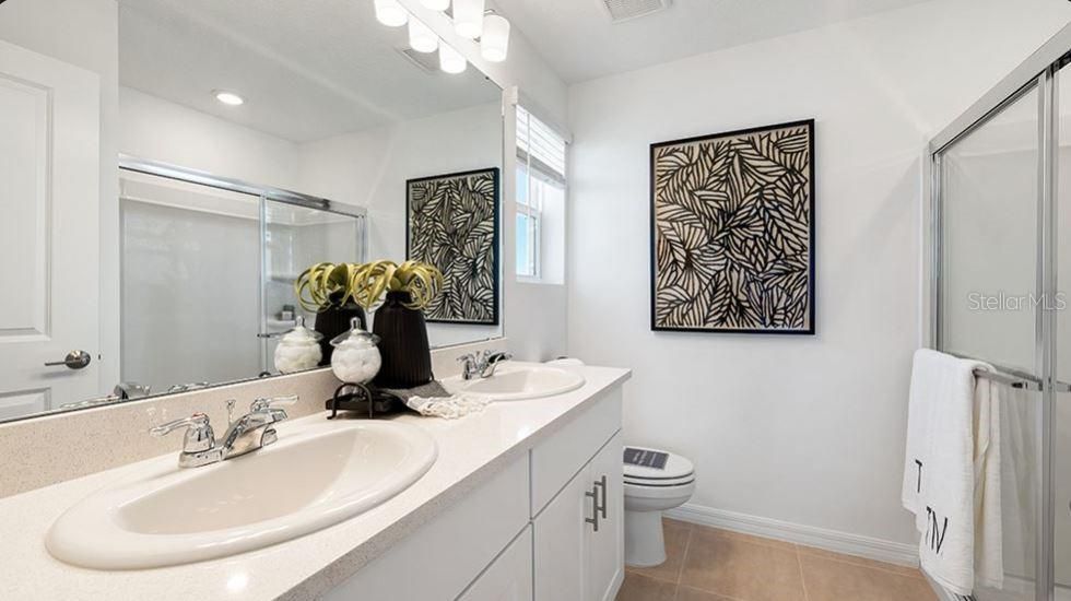 For Sale: $249,000 (2 beds, 2 baths, 1205 Square Feet)