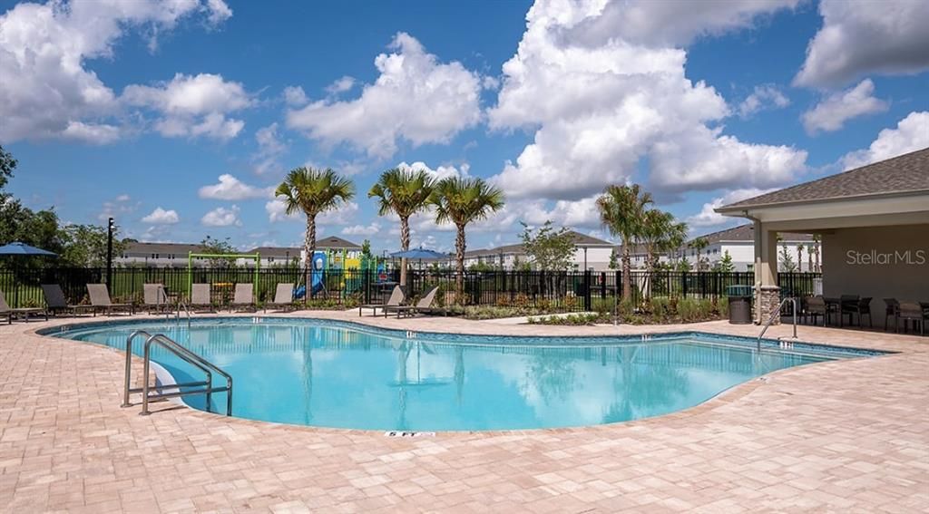 For Sale: $249,000 (2 beds, 2 baths, 1205 Square Feet)