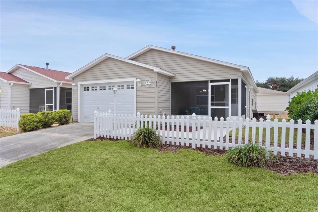 待售: $297,900 (2 贝兹, 2 浴室, 1156 平方英尺)