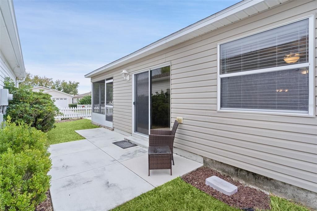 待售: $297,900 (2 贝兹, 2 浴室, 1156 平方英尺)