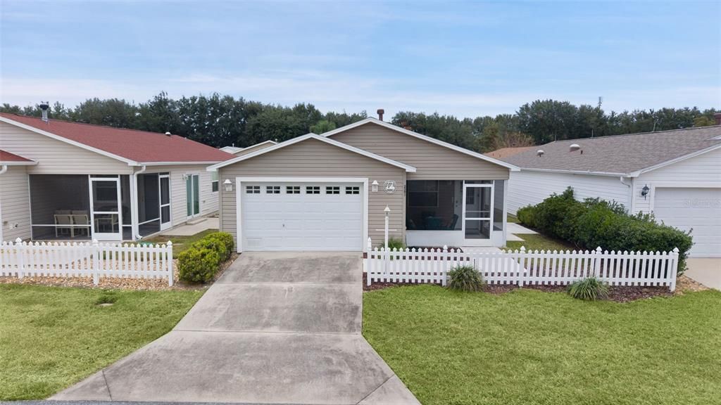 待售: $297,900 (2 贝兹, 2 浴室, 1156 平方英尺)