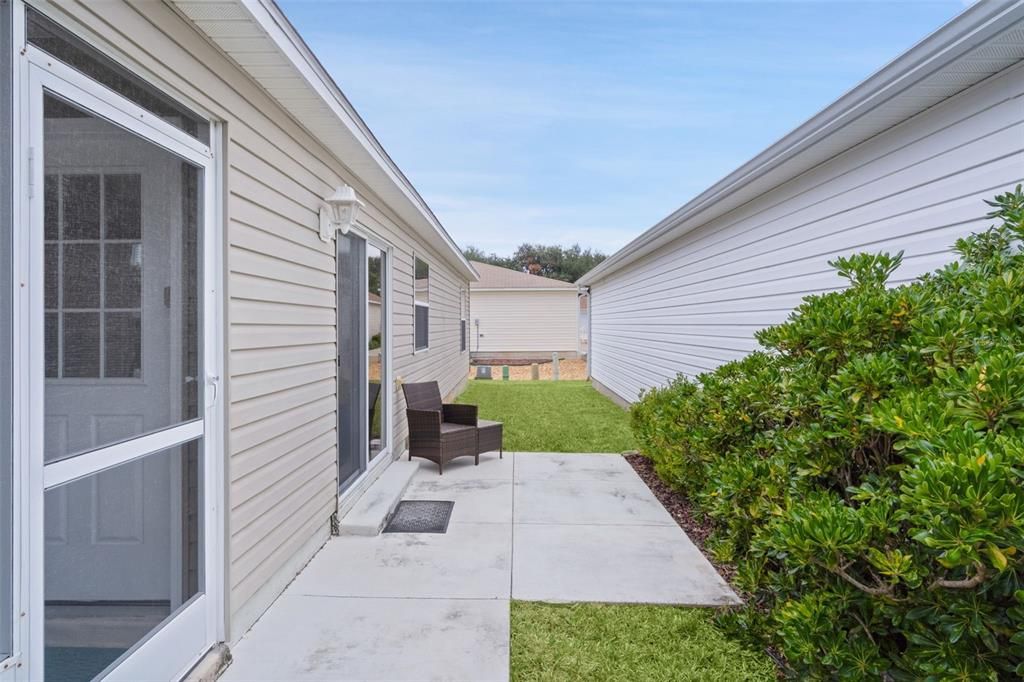 待售: $297,900 (2 贝兹, 2 浴室, 1156 平方英尺)