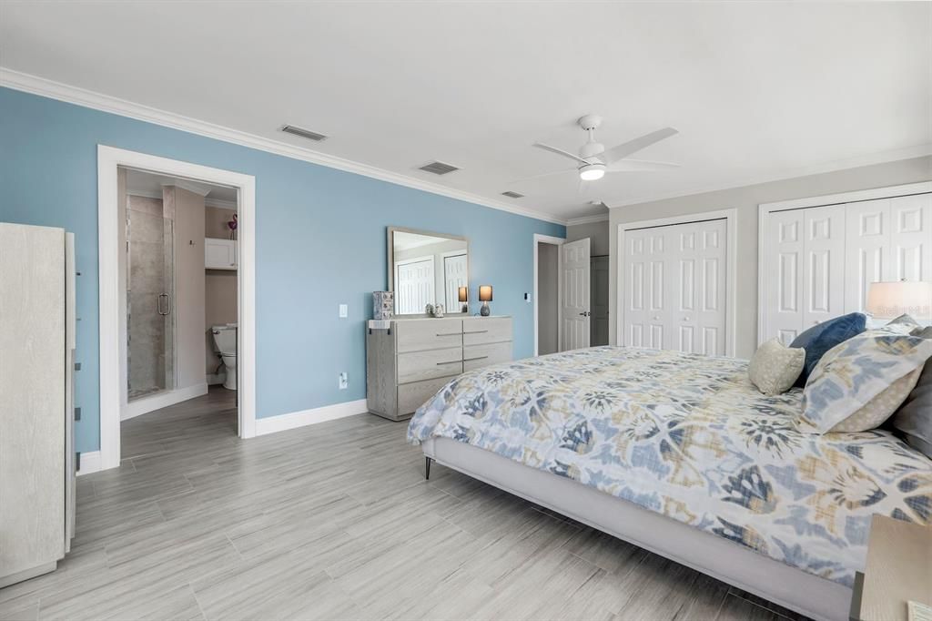 For Sale: $1,600,000 (3 beds, 3 baths, 2317 Square Feet)