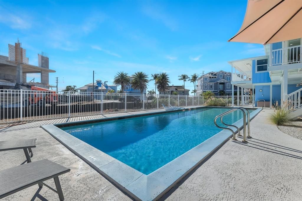 For Sale: $1,600,000 (3 beds, 3 baths, 2317 Square Feet)