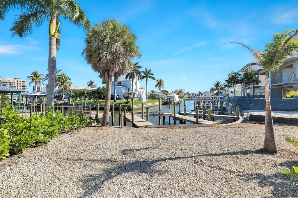 For Sale: $1,600,000 (3 beds, 3 baths, 2317 Square Feet)