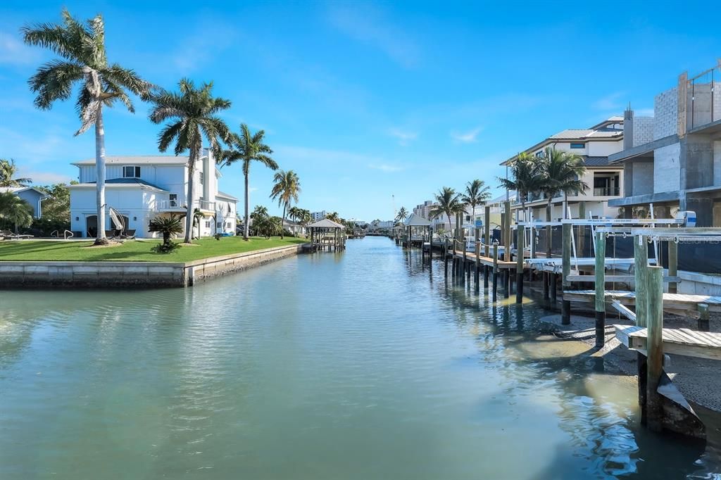 For Sale: $1,600,000 (3 beds, 3 baths, 2317 Square Feet)