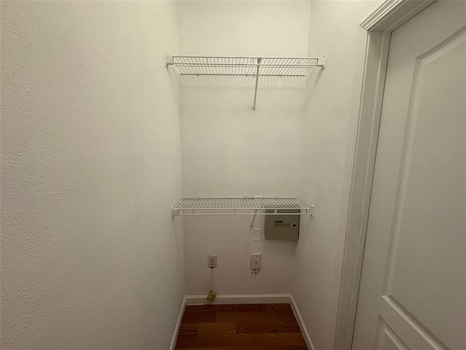 На продажу: $155,000 (1 спален, 1 ванн, 951 Квадратных фут)