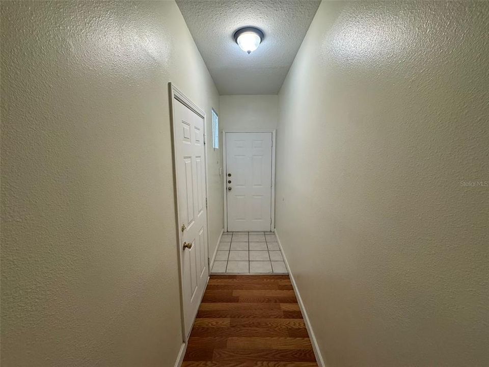 На продажу: $155,000 (1 спален, 1 ванн, 951 Квадратных фут)