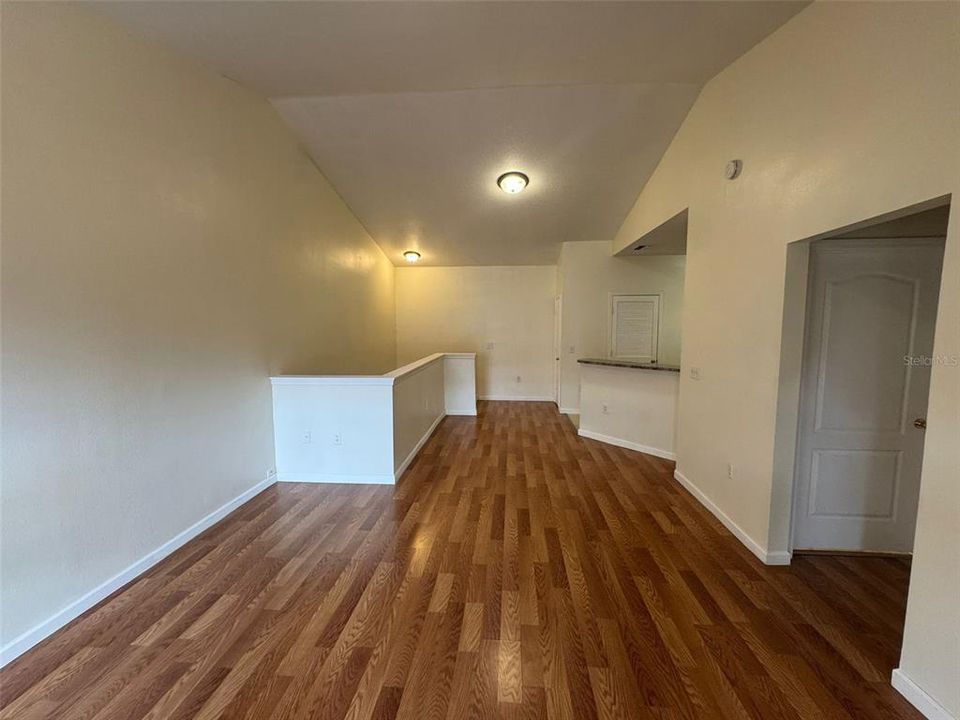 На продажу: $155,000 (1 спален, 1 ванн, 951 Квадратных фут)